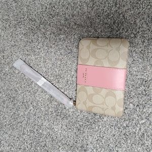 Coach Wristlet NWT